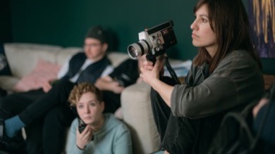 1660484483253004.jpg female-director-photography-film-camera-260nw-1942767616-w447_cropped (3).jpg